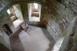 PICTURES/Bodiam Castle/t_Interior17.JPG